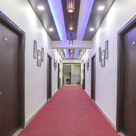 Collection O Shyam Vatika Banquet And Rooms スーラト エクステリア 写真